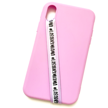 Carica l&#39;immagine nel visualizzatore di Gallery, WowStripes 1 confezione 3,50€. Le colorate fascette di tessuto per cambiare look al cellulare
